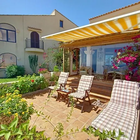 Between The Sky And The Sea Сasa de vacaciones *