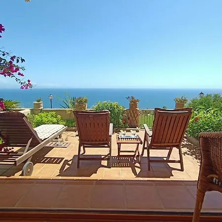 Between The Sky And The Sea Holiday home *